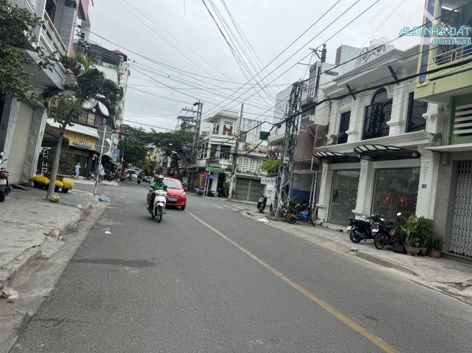 Bán nhà Bạch Đằng Tp Nha Trang vị trí kinh doanh giá rẻ - 1