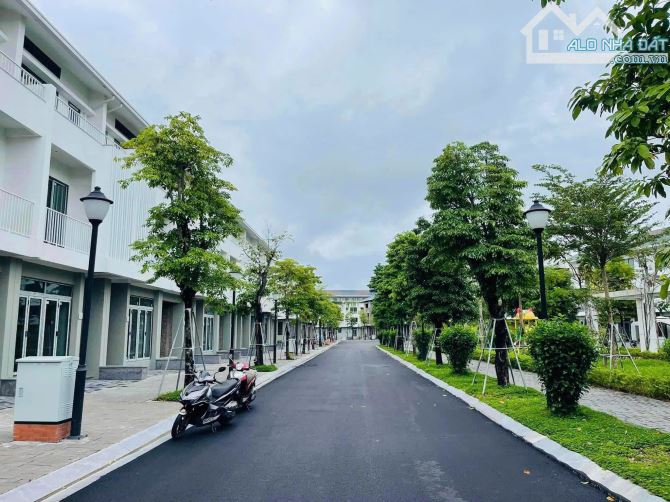 NHÀ LIỀN KỀ ECO GARDEN VIEW CÔNG VIÊN.S=80M2.HƯỚNG ĐÔNG NAM.CHỈ 3,X TỶ.LH NGAY - 1