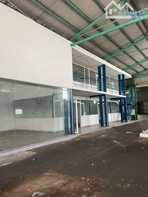 Cho thuê kho xưởng 1200m2 Mặt tiền Quốc Lộ 1A, Bình Tân, Hồ Chí Minh - 1