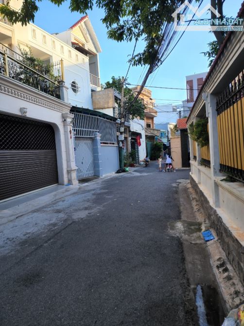ĐẤT BIỆT THỰ KHU NỘI BỘ NGUYỄN HỚI, 394M2 NGANG 9M GIÁ 20 TỶ, SỔ SẴN KHÔNG LỖI - 1