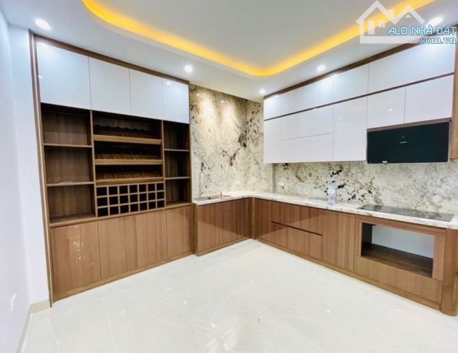 BÁN NHÀ ĐỊNH CÔNG, HOÀNG MAI, THANG MÁY, Ô TÔ VÀO NHÀ, 55M2, 16.8 TỶ(CTL) - 1