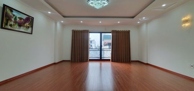 Bán Nhà Long Biên gần Vinhome Riverside KINH DOANH - THANG MÁY - GARA Ô TÔ - VỊ TRÍ TUYỆT - 1