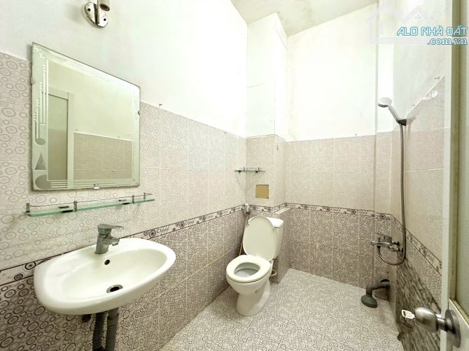 Căn Hộ Cửa Sổ Trời 30m2 ngay Khu Bàu Cát - Đồng Đen quận Tân Bình - 1