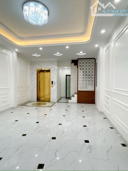BÁN NHÀ LÔ GÓC PHỐ TRƯƠNG ĐỊNH TÂN MAI. HM. GẦN 40M. 6 T. ÔTÔ ĐỖ CỬA. THANG MÁY. Giá 10 tỷ - 2