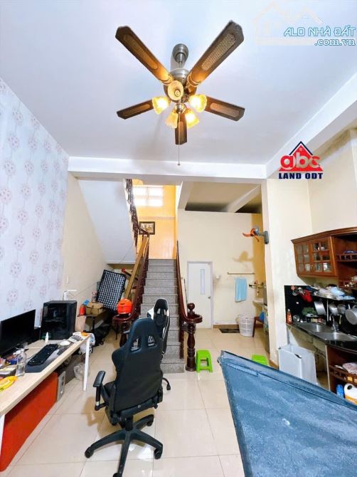 BÁN NHÀ 1 TRỆT 1 LẦU – GẦN NGUYỄN ÁI QUỐC – P.HỐ NAI – BIÊN HOÀ - 2