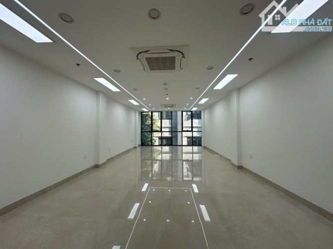 Bán Nhà Nguyên Hồng 65m2 8T MT 5M - Cực Hiếm - Phân Lô - Ô Tô Vào Nhà - Hệ Thống PCCC - 2