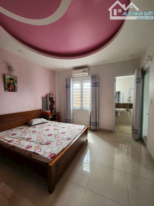 Chỉ 8,5 tỷ - 4 tầng 126m2 - Vườn Lài Quận 12 - HXH thông. - 7