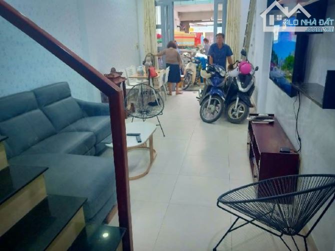 Nhà 3 tầng 83m2 mặt tiền kinh doanh cực đẹp đường số 17 sát chợ Chiều, Tân Kiểng Q7 18.2tỷ - 3