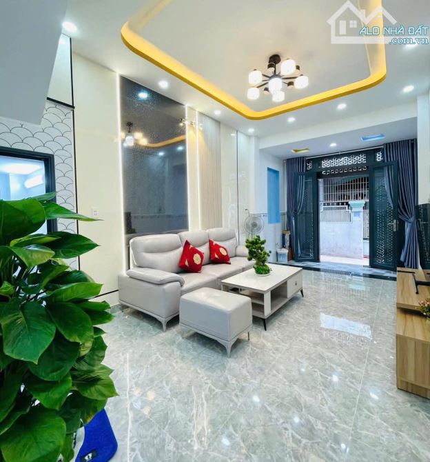 Bán nhà Hẻm 2.5m Bùi Quang Là, P12, GV, 3.7 x 13m, 2 tầng, 4.78 Tỷ TL - 4