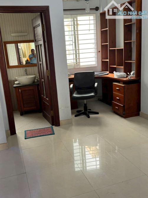 Bán nhà trệt 3 lầu đường Thống Nhất P16. Giá chỉ 6ti6 TL. Liên hệ làm việc trực tiếp chủ - 4