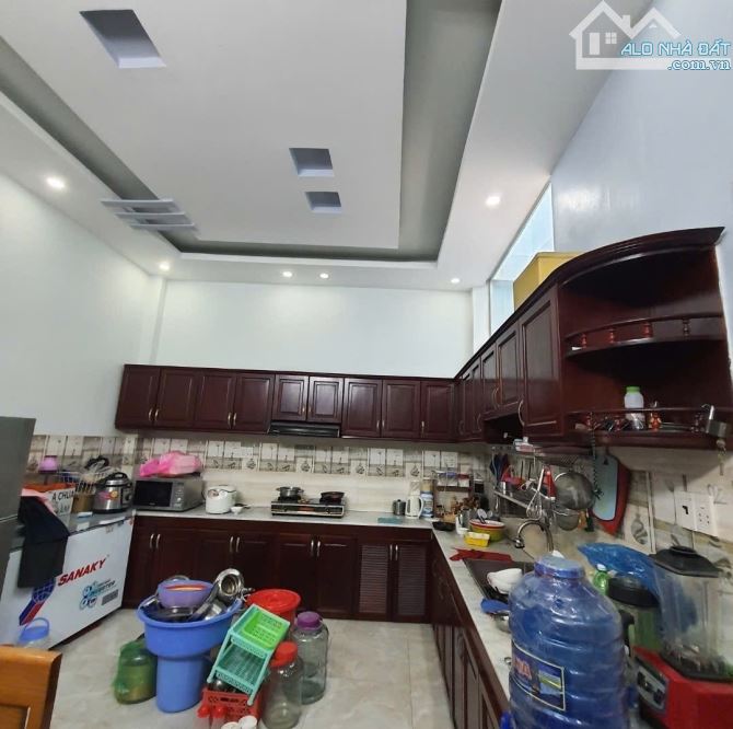 BÁN NHÀ 3 TẦNG, 80m2, HẺM XE HƠI NGAY KHU TÊN LỬA, BÌNH TÂN, NHỈNH 5 TỶ. - 4