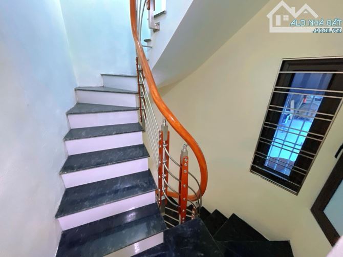 Tòa CHDV MỄ TRÌ HẠ ,10P KK,Dt 50Tr/THÁNG, 6T THANG MÁY, PCCC - GPXD,48m*Mt Rộng 6m - 6