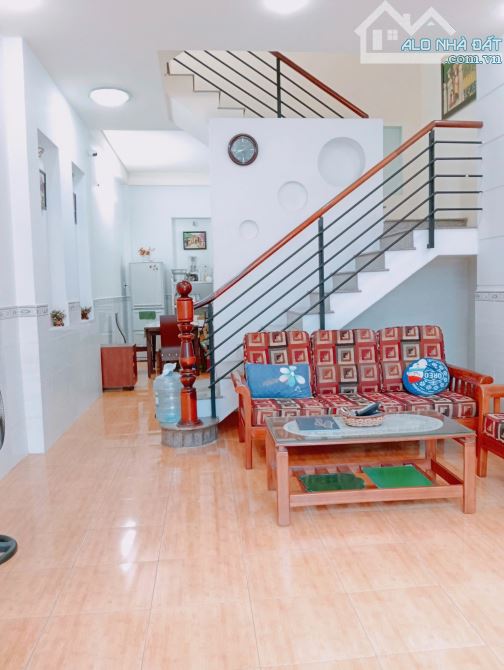 NHÀ 59M2-2 TẦNG HOÀN CÔNG P. HIỆP PHÚ Q9- GẦN VINCOM GIÁ TỐT: 4.35 TỶ - 2