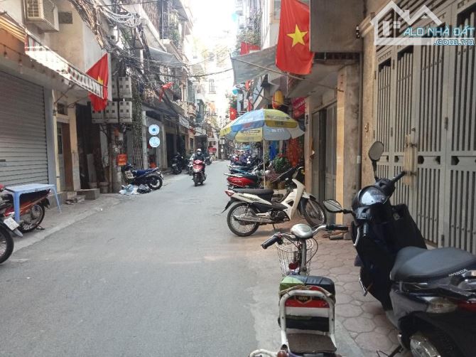 Siêu Rẻ! Bán nhà MP Kim Hoa Đống Đa, KD Sầm uất, ô tô, DT86m, 5T, mt4m, giá 22.3 tỷ