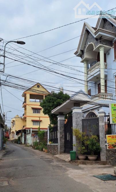 Bán gấp Nhà riêng tại Nguyễn Văn Tăng, 7,45 tỷ, 198 m2, 3PN, 3WC Rẻ nhất khu vực.  Nhà cấp