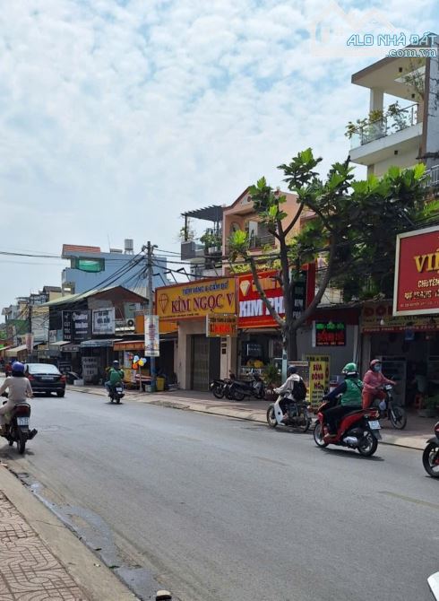 Bán nhà mặt tiền chợ Long Thạnh Mỹ - Nguyễn Văn Tăng, 7,7 tỷ VND, 155 m2, Q9, HCM