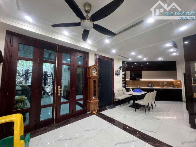 BIỆT THỰ NHÀ VƯỜN LĨNH NAM 121M 5T MT 4M THANG MÁY PHÂN LÔ VĂN PHÒNG Ở BAO SƯỚNG CHỦ CẦN - 1