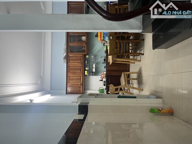 Bán nhà mặt tiền đường 8m tây thạnh tân phú 52m2 nhà 3 tầng chỉ 7.5 tỷ - 1