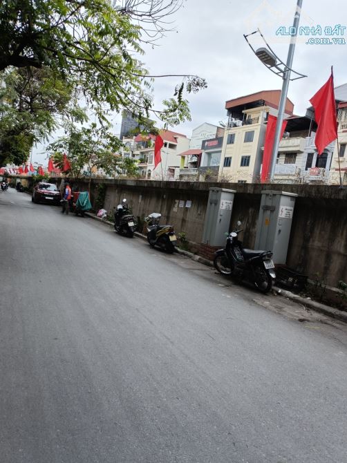 Bán đất tại An Dương Vương - Phú Thượng - Tây Hồ. Với 17,6 tỷ sở hữu 130m2, mặt tiền rộng - 1