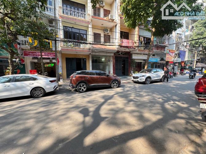 BÁN NHÀ MẶT PHỐ TT QUẬN CẦU GIẤY – VỊ TRÍ ĐẮC ĐỊA, KINH DOANH. DT 50m2 4 tầng, giá TT - 1