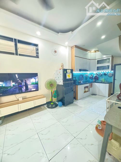 🏠 BÁN NHÀ PHỐ XỐM - GẦN SÂN BÓNG QUANG LÃM - LÔ GÓC 2 MẶT THOÁNG 3Pn - 1