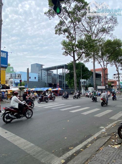 Bán nhà mặt tiền 362-364 Nguyễn Tri Phương, Phường 4, Quận 10 (6.5m x 13m) - 1