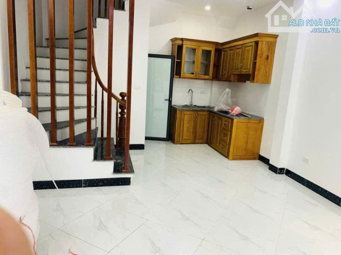 BÁN NHÀ ĐẸP PHAN ĐÌNH GIÓT HÀ ĐÔNG DT 40m2x5 TẦNG MT4,5m - 1