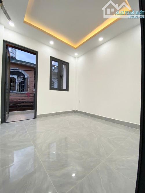 NHÀ 1/ CHIẾN LƯỢC, HẺM 4M, 30M2, 2 TẦNG 2PN GIÁ NHỈNH 3 TỶ - 2