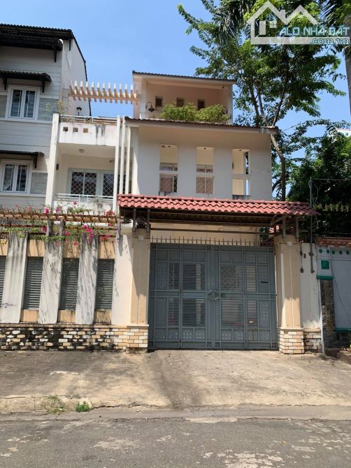 Biệt thự MTNB đường số18, khu Tên Lửa, Bình Tân. Dt:8x20m.giá 18,4 tỷ - 2
