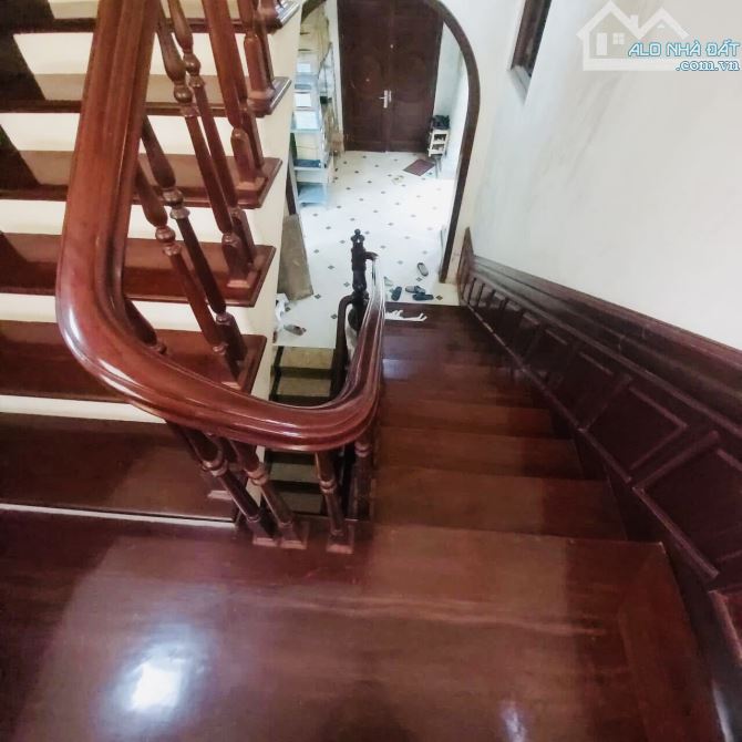 Biệt Thự Trần Nguyên Đán- Định Công- Gần Vành Đai 2.5- 360m2 x 3T, MT 20m- 90 Tỷ - 2