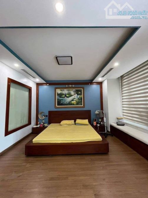 Hiếm Nhà đẹp 4 tầng đường Lê Trọng Tấn, 203m2, MT 9m, full nội thất, giá 47 tỷ - 2