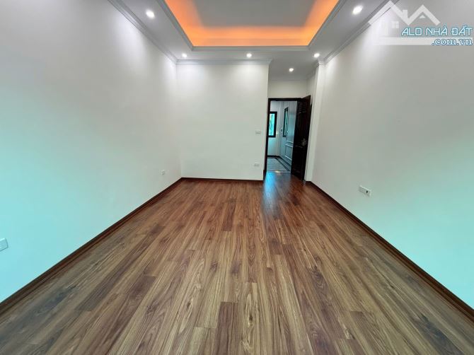 Bán nhà Khương Đình 5,95 tỷ, 32m2*5T, Ngõ bagac tránh, 2  thoáng, Gần phố - 3