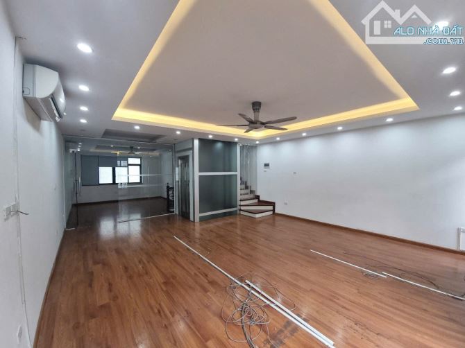 Cho thuê shophouse B2 Vinhomes Gardenia. DT 95m2, 5 tầng, 45 triệu - 3