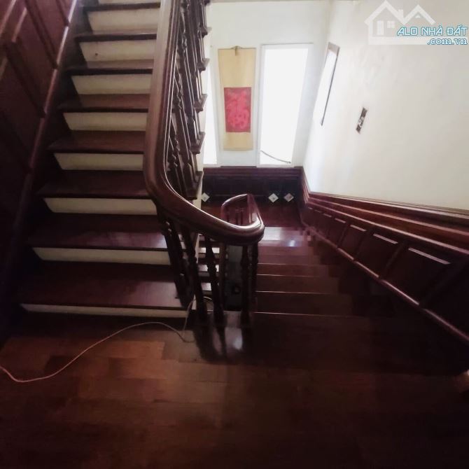 Biệt Thự Trần Nguyên Đán- Định Công- Gần Vành Đai 2.5- 360m2 x 3T, MT 20m- 90 Tỷ - 3