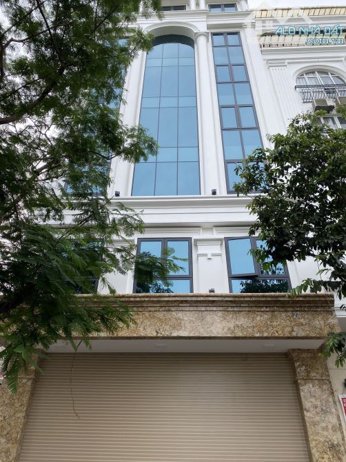 Cho thuê mặt phố Trung Hòa làm NHÀ HÀNG… .DT : 140 M * 5 Tầng . MT : 6M . Thang Máy - 3