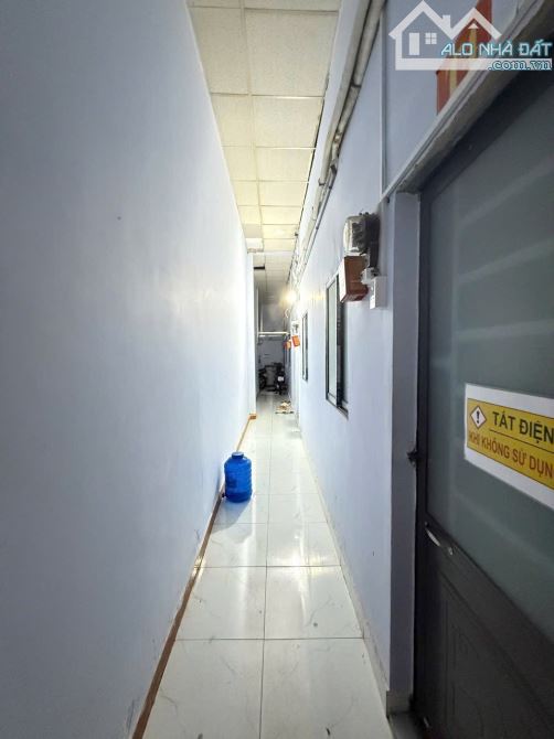 Tân Bình - Nhà hẻm Nguyễn Hồng Đào - 4 Tấm có 17 phòng cho thuê - Sổ hồng riêng - 3