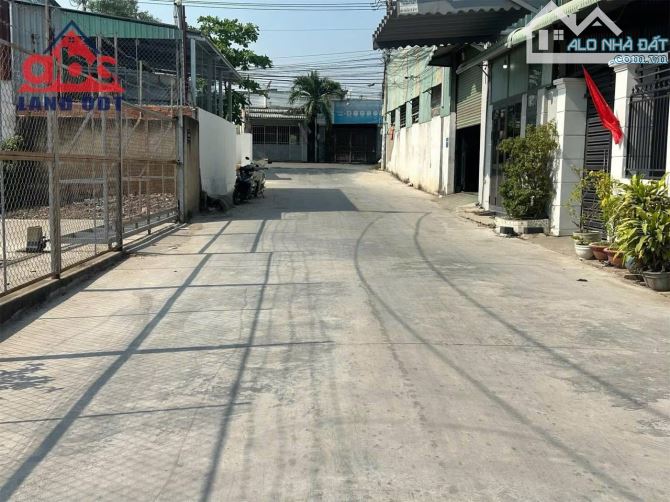 7 triệu / tháng . Cho thuê xưởng + đất trống ( 700m2) gần đường Đồng Khởi Biên Hoà . - 3