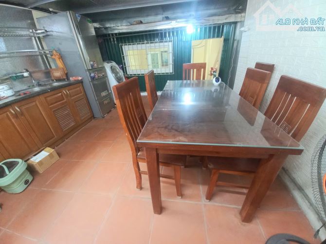 TT ĐỐNG ĐA DT 39m thực tế 100m - 2 NGỦ - VIEW SÂN CHƠI CỰC THOÁNG - SỔ ĐỎ RIÊNG 3.65 tỷ - 4