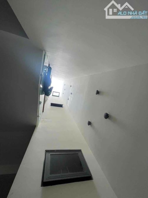 TÒA CĂN HỘ 5 TẦNG - THANG MÁY -Ô TÔ TRÁNH - NGUYỄN HỮU THỌ - T. NỮ VƯƠNG - DT 30 TR/TH - - 4