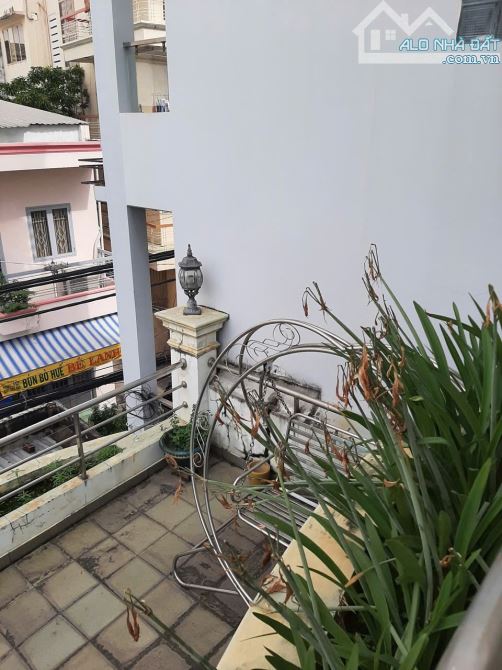 HẺM VIP NHẤT TRẦN VĂN ĐANG - HẺM XE TẢI ĐỖ CỬA - 68M2 - 4 TẦNG BTCT - CHỈ 10,5 TỶ - 4