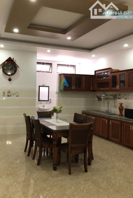 CHO THUÊ NHÀ NGUYÊN CĂN MẶT TIỀN 3 TẦNG HOÀNG BÍCH SƠN - 77,5 M² - 4 PN - GIÁ 20 TRIỆU - 5