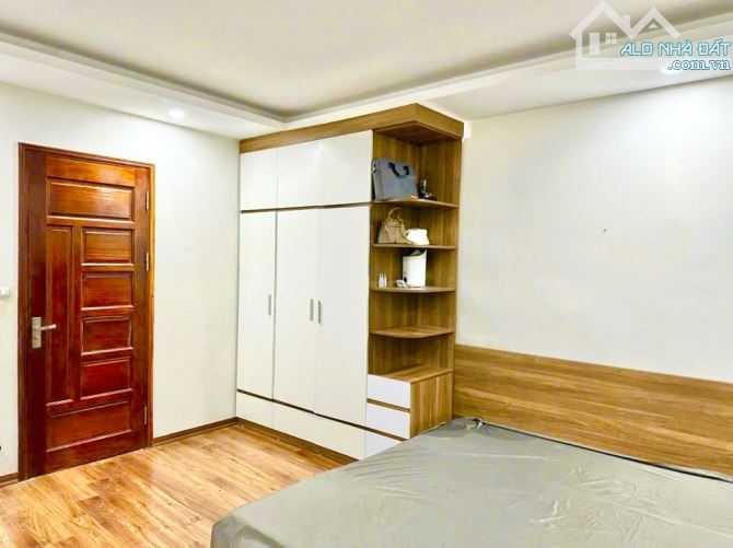 BÁN NHÀ NGÕ RỘNG PHỐ HOÀNG ĐẠO THÀNH, THANH XUÂN HÀ NỘI DT 35m2 - 5