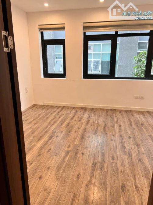 Cho thuê shophouse B17 Vinhomes Gardenia. DT 110m2, 5 tầng, thang máy, 55 triệu - 8