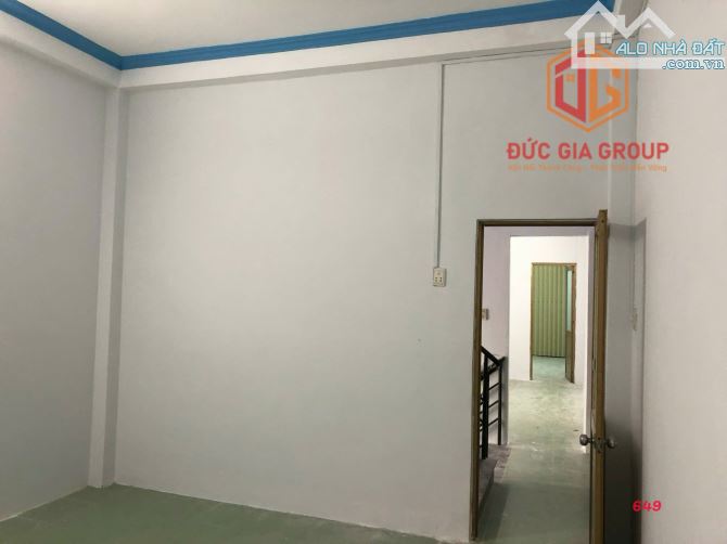 Bán nhà 1 trệt 2 lầu trong khu dân cư D2D giá chỉ 6 tỷ - 9