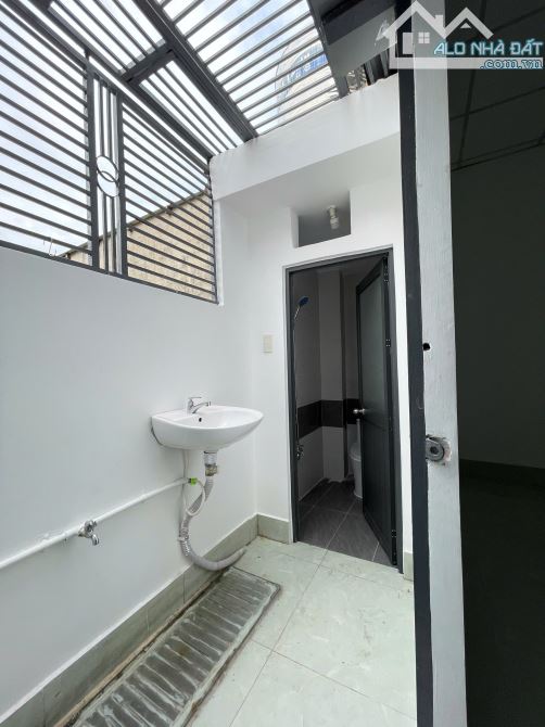 Nhà đẹp ngay Gò Xoài giáp Tân Phú 2Tầng mới, Hẻm gần 4m, 42m2 chỉ 4,2 tỷ TL - 9