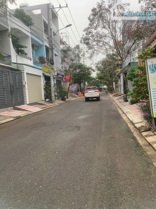 Bán đất đường 9m, Nguyễn Duy Trinh P. Long Trường Quận 9 giá 2,7 tỷ