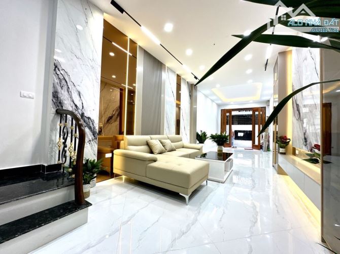 Bán gấp nhà đẹp phố Vip Thanh Xuân, 46m²x 4t, full nội thất, gần phố, giá tốt nhất khu vực