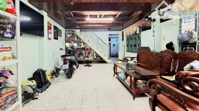 💥💥 Nhà 2 Mặt Tiền Nguyễn Thiếp, 82m², Kinh Doanh Tốt, Sát Trần Hưng Đạo 💥💥  🏡