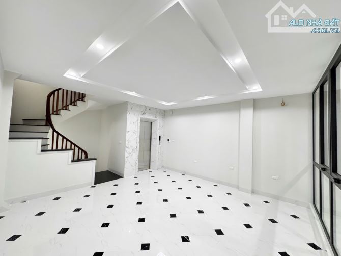 Cần Bán Nhà 50m2 7 Tầng Thang Máy Phố Trịnh Đình Cửu Định Công Thanh Xuân