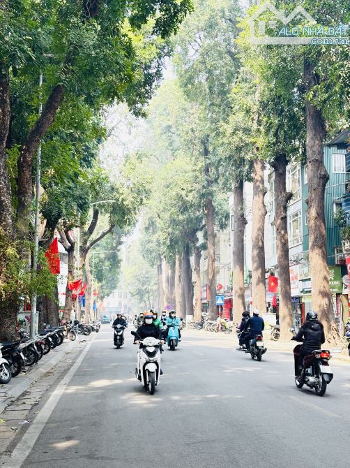 Cần Bán Gấp! Hạ Chào 3 Tỷ, MP Lò Đúc 66M2 MT 5M Vỉa Hè Đá Bóng Bán Đất Tặng Nhà Giá 48 Tỷ